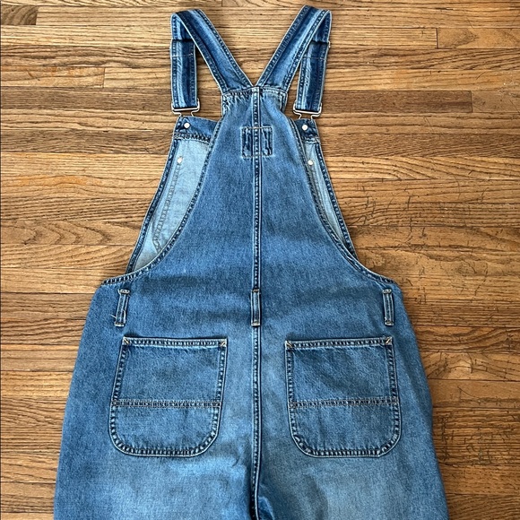 Women’s GAP Denim Distressed Wash Slouch Overalls - Picture 4 of 14